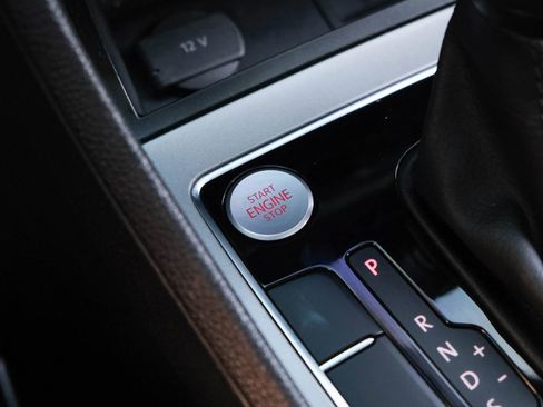 Used 2022 Volkswagen Passat 2.0T R-Line image 26