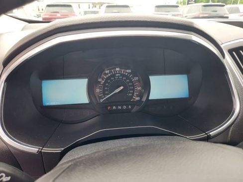 Used 2020 Ford Edge Titanium w/ Equipment Group 301A FWD image 17
