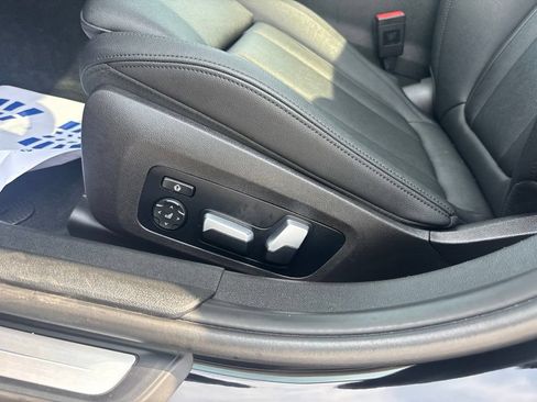Used 2021 BMW 330i xDrive Sedan w/ Convenience Package AWD/4WD image 18