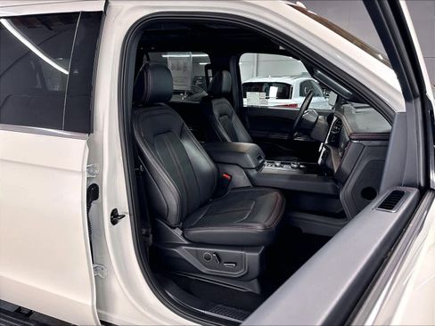 Used 2024 Ford Expedition Max Limited AWD/4WD image 10