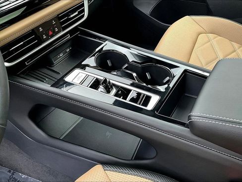 New 2026 Volkswagen Atlas Cross Sport SE image 18