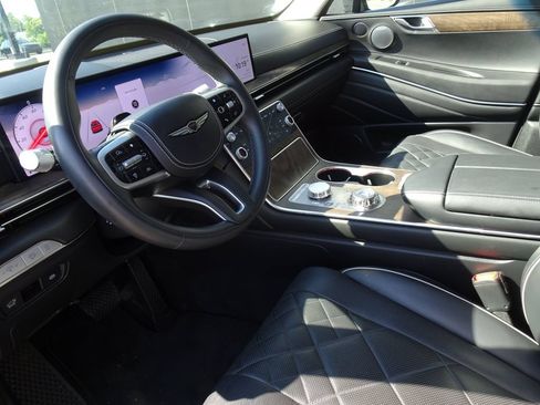 Used 2025 Genesis GV80 3.5T Prestige AWD/4WD image 13