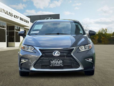 Used 2016 Lexus ES 300h image 5
