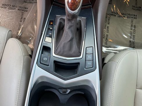Used 2014 Cadillac SRX Luxury w/ Driver Awareness Package FWD image 27
