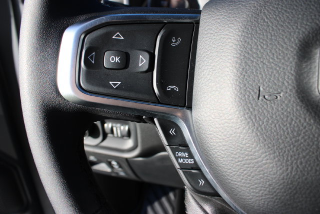 Used 2025 RAM 1500 Big Horn AWD/4WD image 17