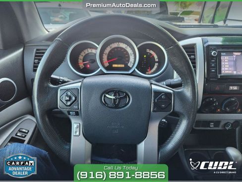 Used 2014 Toyota Tacoma PreRunner image 14