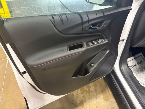 Used 2023 Chevrolet Equinox RS image 20