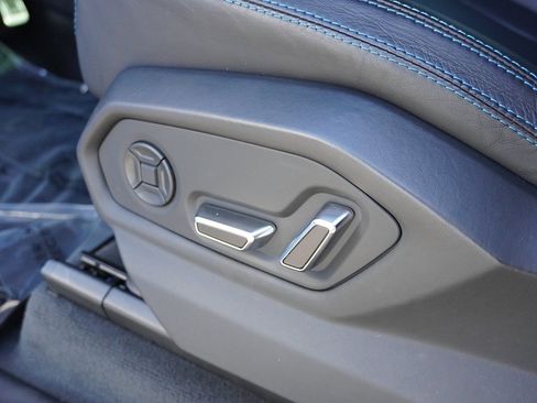 Used 2022 Lamborghini Urus image 39