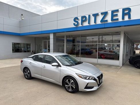 Used 2022 Nissan Sentra SV image 3