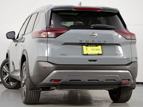 Used 2023 Nissan Rogue SL w/ SL Premium Package image 5