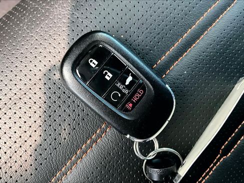 Used 2025 Honda CR-V Sport-L image 14