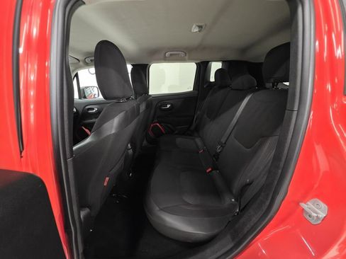 Used 2016 Jeep Renegade Trailhawk AWD/4WD image 19