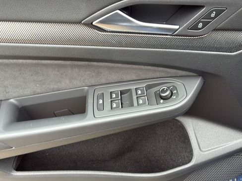 New 2026 Volkswagen Golf SE FWD image 27