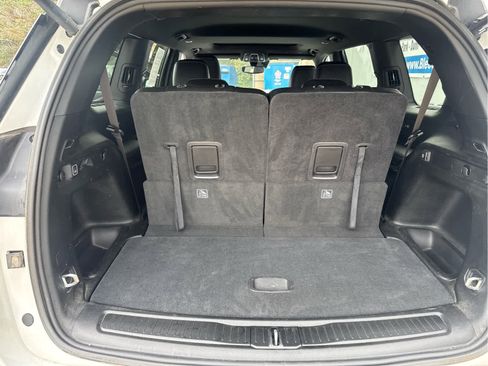 Used 2023 Jeep Grand Cherokee L Laredo image 37