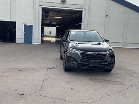 Used 2024 Chevrolet Equinox LS w/ Midnight Edition FWD image 3