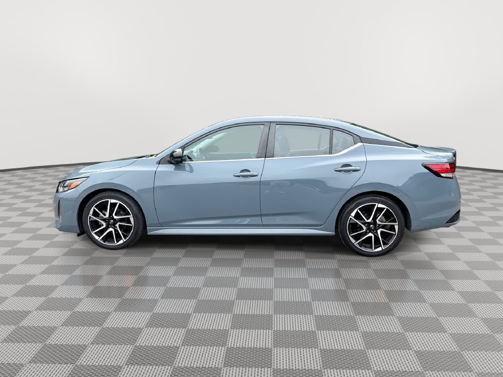 Certified 2024 Nissan Sentra SR w/ SR Premium Package FWD image 8