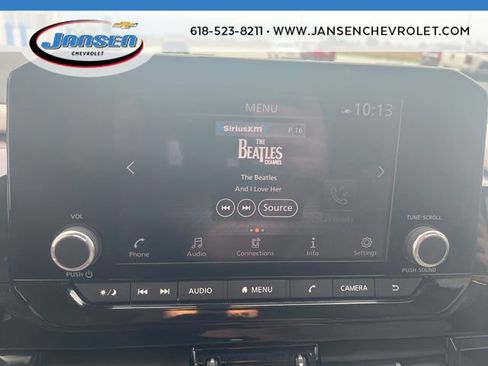 Used 2024 Nissan Pathfinder SV FWD image 13