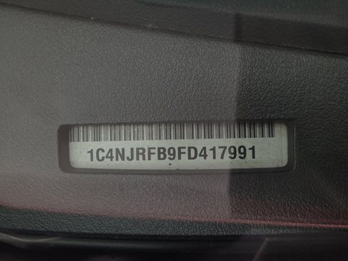 Used 2015 Jeep Patriot High Altitude AWD/4WD image 33