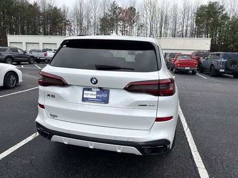 Used 2021 BMW X5 xDrive40i w/ M Sport Package image 12