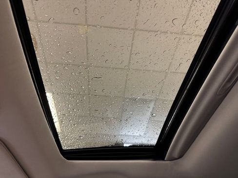 Used 2024 Subaru Outback Premium image 41