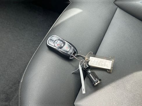 Used 2025 Buick Envista Sport Touring image 18