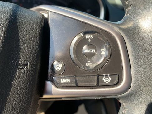 Used 2020 Honda CR-V Touring image 25