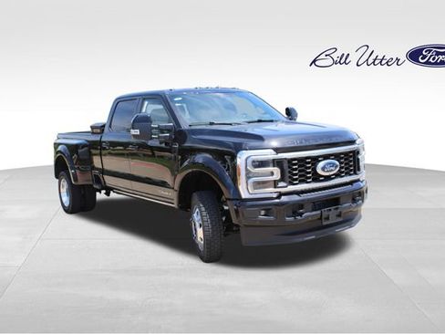 New 2026 Ford F450 4x4 Crew Cab Super Duty image 2