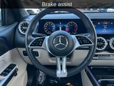 Used 2025 Mercedes-Benz GLB 250 GLB 250 w/ Winter Package image 4