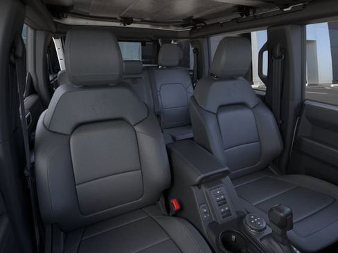 New 2025 Ford Bronco Outer Banks w/ Sasquatch Package image 10