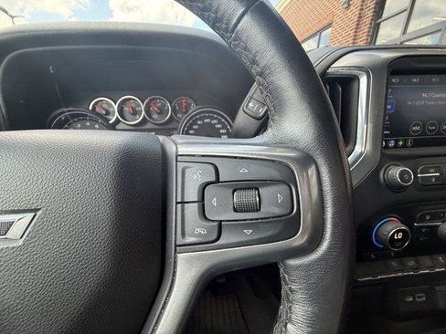 Used 2022 Chevrolet Silverado 1500 RST AWD/4WD image 25