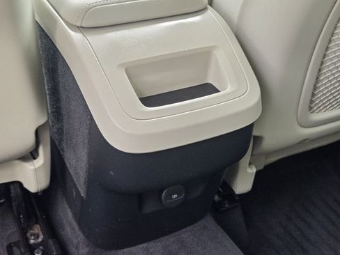 Used 2023 Volvo XC60 B5 Plus w/ Protection Package Premier image 16