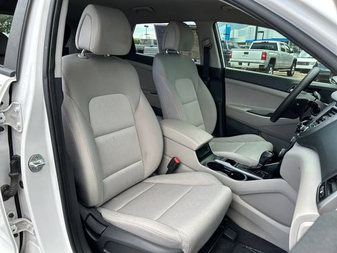 Used 2018 Hyundai Tucson SE FWD image 16