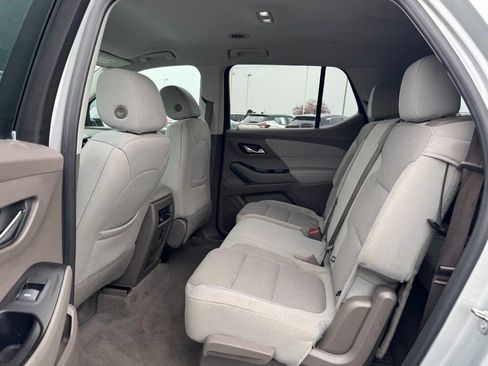 Used 2019 Chevrolet Traverse LT FWD image 10