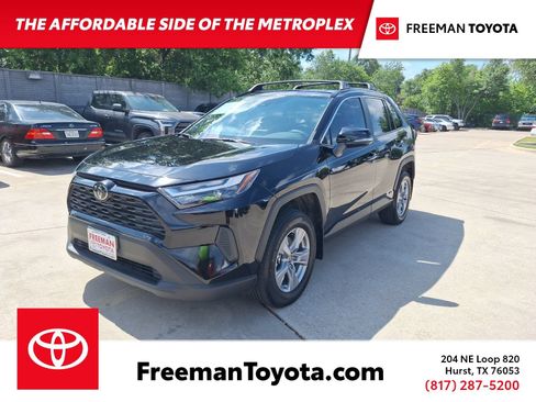 Used 2025 Toyota RAV4 XLE w/ Convenience Package AWD/4WD image 1