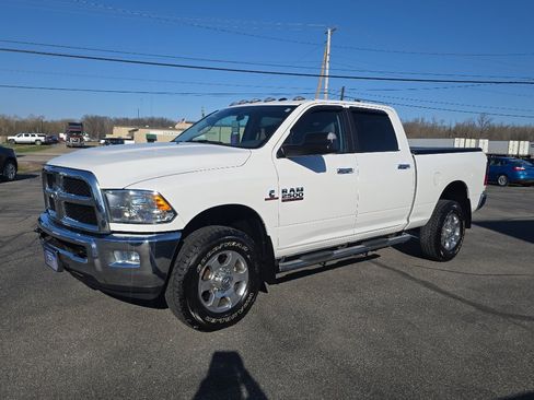 Used 2018 RAM 2500 SLT image 2