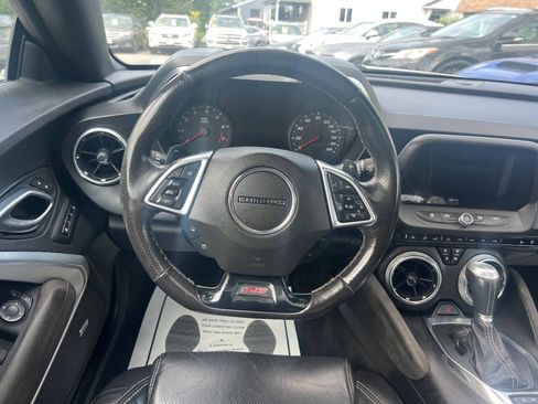Used 2018 Chevrolet Camaro SS RWD image 18