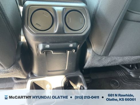 Used 2022 Jeep Wrangler Unlimited Sport AWD/4WD image 22