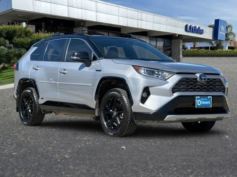 Used 2021 Toyota RAV4 XSE w/ XSE Grade Weather Package AWD/4WD image 10