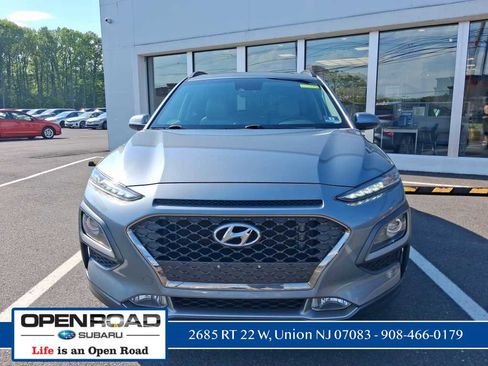 Used 2019 Hyundai Kona Limited AWD/4WD image 2