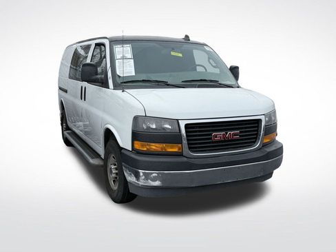 Used 2021 GMC Savana 2500 w/ Driver Convenience Package image 3