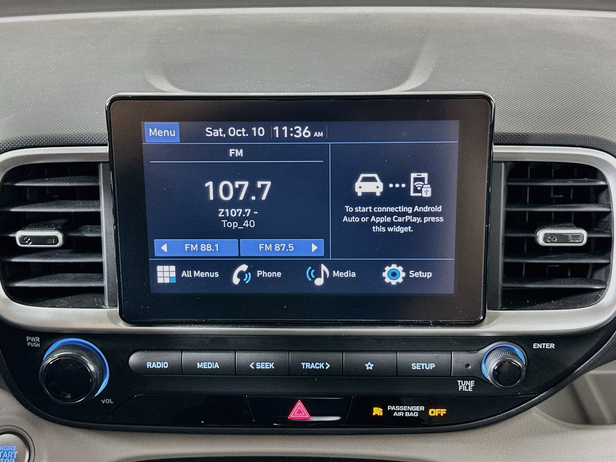 Used 2025 Hyundai Venue SEL FWD image 21
