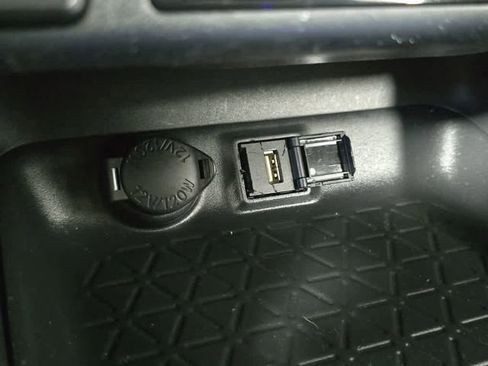 Used 2022 Toyota RAV4 XLE w/ Convenience Package image 39