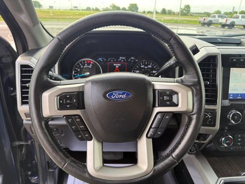 Used 2020 Ford F450 Lariat w/ Lariat Ultimate Package AWD/4WD image 22