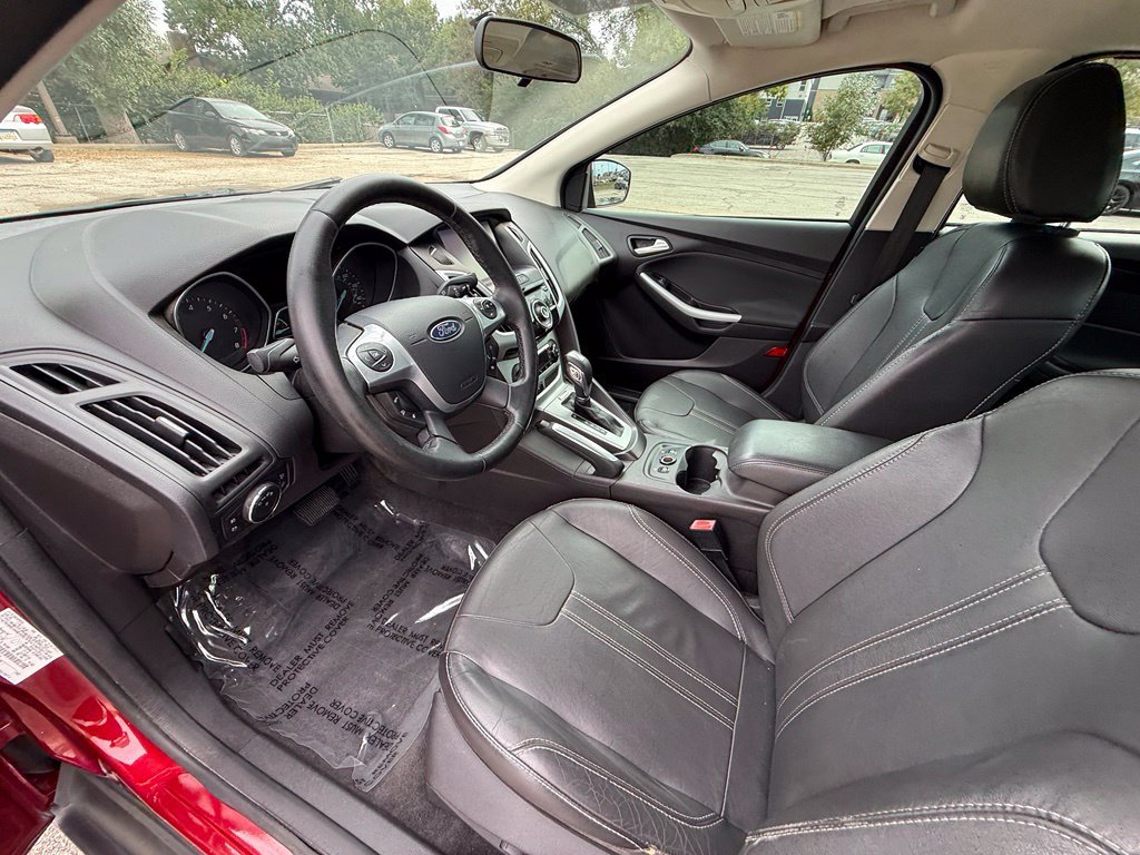 Used 2013 Ford Focus SE FWD image 10