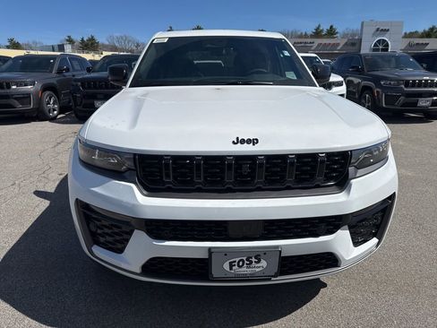 New 2026 Jeep Grand Cherokee Limited AWD/4WD image 8