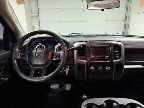 Used 2018 RAM 2500 Tradesman w/ Chrome Appearance Group AWD/4WD image 7