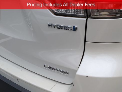 Used 2019 Toyota Highlander Limited AWD/4WD image 8