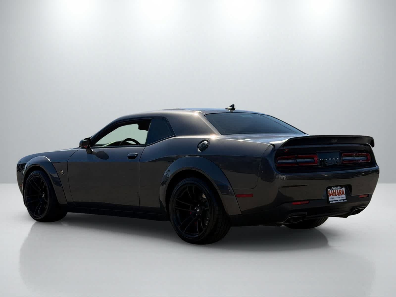 Used 2022 Dodge Challenger R/T Scat Pack RWD image 4