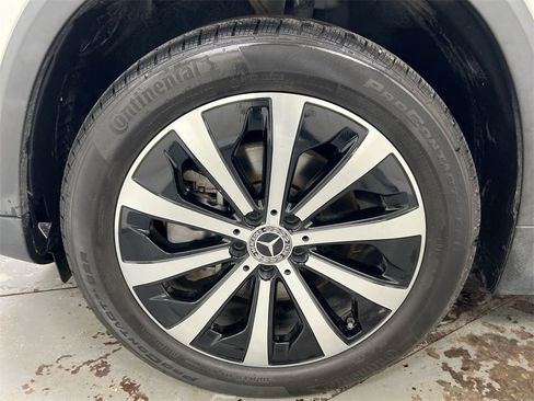 Used 2021 Mercedes-Benz GLA 250 4MATIC image 27