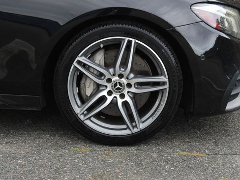 Used 2018 Mercedes-Benz E 400 4MATIC Sedan image 43